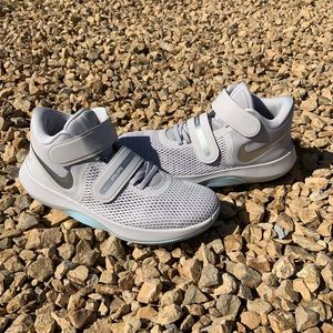 SOLD Nike Air Precision II FlyEase Vast 9